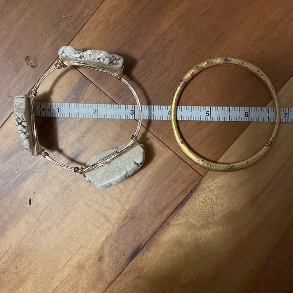 Four bangle bracelets wire wrapped - Picture 8 of 9